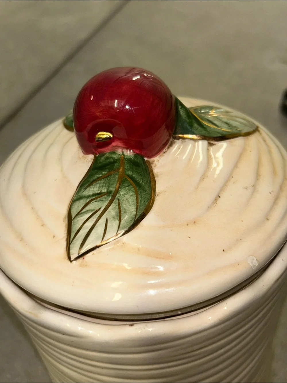Vintage Franciscan Majolica Apple Ceramic Cookie Jar Cannister 3D